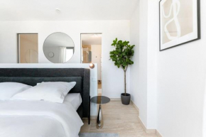 City Luxury with City Views in Ville Haute